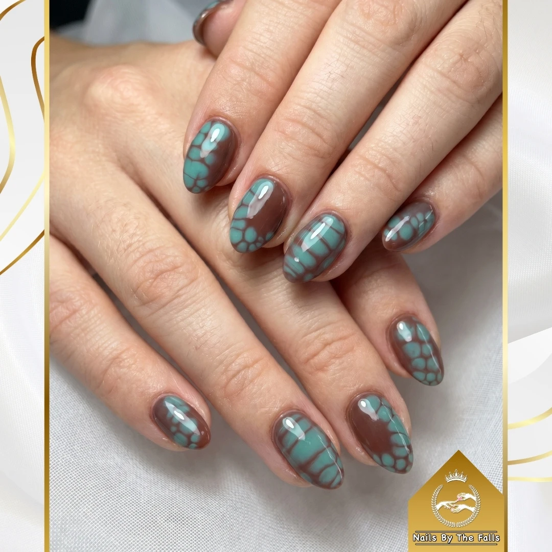 Classic nails